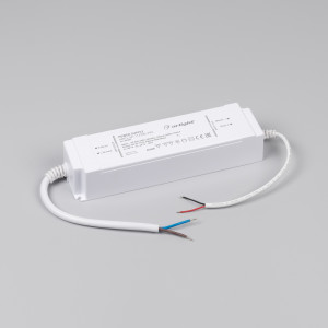 Блок питания ARPJ-SP-114700-PFC (80W, 57-114V, 0.7A) 037896, Источник тока с гальванической развязкой для светильников и мощных светодиодов. Входное напряжение 220-240 VAC. Выходные параметры: 57-114 В, 700 mА, 80 Вт. Встроенный PFC >0.9. Герметичный пластиковый корпус IP 67.