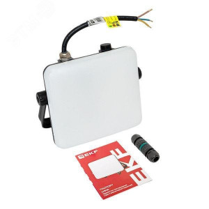 Прожектор светодиодный СДО-4003 30Вт 4000К IP65 с равномерной засветкой LUMA EKF FLL-4003-30-4000
