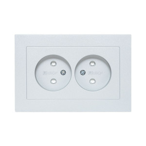 Механизм розетки двойной, 16А, без заземления, со шторками, с рамкой, алюминий Эпика EKF UP1-SOA-201