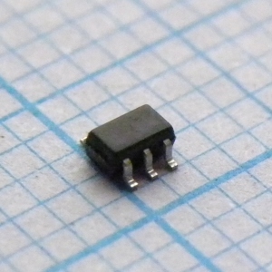 BCR129SH6327, Цифровые биполярные транзисторы NPN+NPN, 50 В, 0.1 А, 0.25 Вт, 150 МГц, 10 кОм+