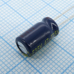 EEUFC1V470, Конденсатор радиальный алюминиевый 35В 47мкФ (6.3*11mm) 290mA 1000часов 105°C