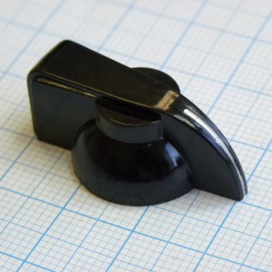 Ручка K7-1 bakelite (клювик) d=6.1, Ручка управления, на вал 6.1mm, клювик