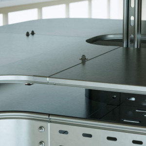 Крышка лотка с заземлением 100х3000мм 1.0мм горячеоцинкованная 3552210HDZ