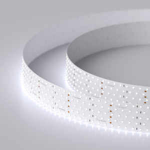 Лента RT 2-2500 24V Cool 8K 5x2 (2835, 875 LED, LUX) 019083, Гибкая лента LUX, светодиоды smd 2835, 350 шт/м (875шт на 2,5м), белая плата 58 мм, скотч 3М. Цвет ХОЛОДНЫЙ 7700-9600K. Питание 24V, мощность 36 Вт/м (90 Вт на 2,5м), угол 120°, цветопередача CRI>85. Размеры 2500х58x1.5мм. Мин.отрезок 100мм, 35 светодиодо