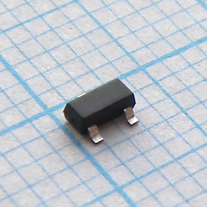 BC847CE6433, Биполярный транзистор NPN 45В 0.1A автомобильного применения 3-Pin SOT-23 лента на катушке