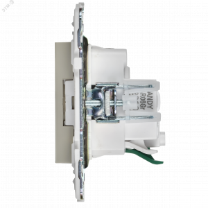 SKANDY Розетка с заземлением с защитными шторками 16А безвинтовое крепление SK-R06B бежевый IEK SK-R14-16-1-K10