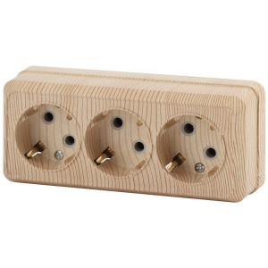 Розетка Quadro 2-206-11 с заземлением трехместная 3х2P+E, 16А-250В, IP20, ОУ, сосна Б0053826