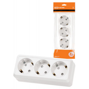 Розетка 3-х местная горизонтальная 2П+3 открытой установки IP20 16A с з/ш белая "Ладога" SQ1801-0127