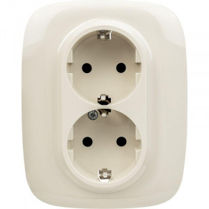 Розетка 2-м СП Valena Allure 16А IP20 250В 2х2P+E защ. шторки безвинт. клеммы с лицев. панель 753826