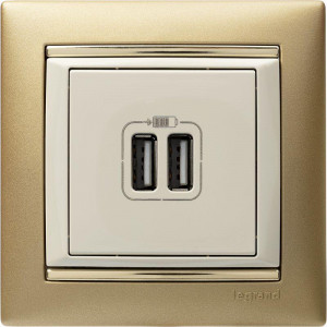 VALENA Розетка двойная USB слоновая кость 774170