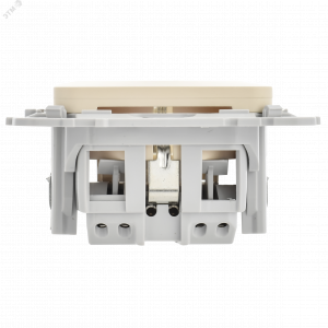 FLITE Розетка с заземлением без защитных шторок безвинтовое крепление 16А РС11-1-ФлСл сливочный IEK FI-R11-16-1-K86