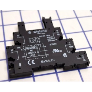 Колодка SF38 230V, Колодка для реле, с 1 переключающим контактом, рабочее напряжение: 220…240 V AC / DC, с винтовой фиксацией провода, серия flare