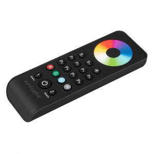 Пульт SMART-R43-RGBW Black (1 зона, 2.4G) 031937, Кнопочный радиопульт с сенсорным кольцом 2.4 ГГц черного цвета для управления RGBW источниками света. 1 зона управления, 2 слота памяти пользовательских настроек, управление цветом с помощью сенсорного кольца. Питание 3VDC (AAA*2). Габариты 141x50x17.5 мм