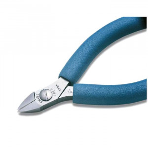 532N, Абсолютно плоский срез, высококачественная инструментальная сталь, электростатически безопасны. Режущие стороны для универсального использования. Только для мягких проводов. Перекусывает: проволока средней жесткости – 0,8 мм, Cu – 1,6 мм; 115 мм, 67 г