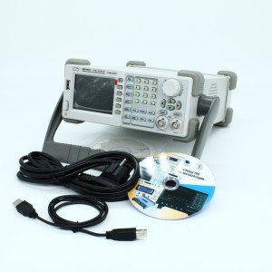 Генератор сигналов АКИП-3408/2, Диапазон частот 1 мкГц...10 МГц; опорный генератор: ±1*10-4 (опция 100: ±2x10^7) ; выходной уровень: 2 мВ....10 Впик-пик; формы сигналов: синус, прямоугольник, треугольник, импульс, шум; режимы модуля