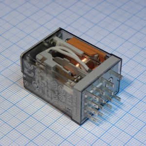 55.34.8.230.0030, Миниатюрное универсальное электромеханическое реле; монтаж в розетку; 4CO 7A; контакты AgNi; катушка 230В АC; степень защиты RTI; опции: LED