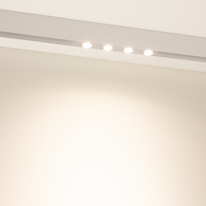 Светильник MAG-ORIENT-KRATER-L195-12W Day4000 (WH, 25 deg, 48V, DALI) 037331, Светильник для магнитных треков MAG-ORIENT шириной 26 мм с управлением DALI. Мощность 12 Вт, св. поток 750 лм, 65 лм/Вт, дневной 4000 K, CRI>90, угол 25°, напряжение питания 48 В. Белый фигурный корпус из металл, степень защиты IP20. Размер: длина 195мм,