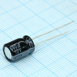 EEUFR1A681, Конденсатор алюминиевый электролитический 680мкФ 10В  ±20% (8 х 11.5мм) радиальные выводы 5мм 950мА 6000час 105°С лента в коробке