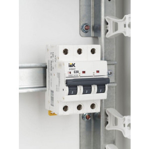 Выключатель автоматический модульный 3п C 20А M10N ARMAT AR-M10N-3-C020