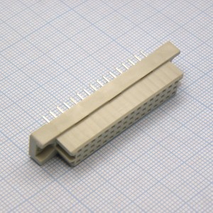 DIN 3X16 32F (2.54mm), разъем для печатных плат, где требуется соединение типа плата-плата.