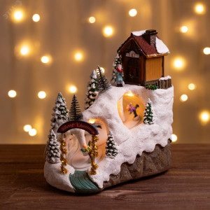 Светодиодная новогодняя фигура EFIS-S06 композиция Лыжня мультиколор 3*АА 22*14*22 см Б0060484