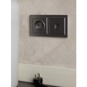 Розетка 1-м СП BRITE РС10-1-0-БрС 10А без заземл. без защ. шторок сталь BR-R10-10-K46