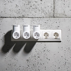 Радиоуправляемая розетка c пультом RX-003 (один пульт, три розетки) 10-6030