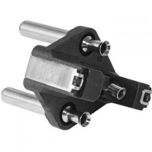 TD-10, Контакты вилки сетевой с заземлением