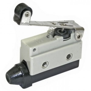 AZ-7121, Выключатель путевой рычажный с роликом, 250В 10А