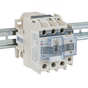 Контактор КМЭ 32А кат. 220В AC 1НЗ ctr-s-32-220-nc