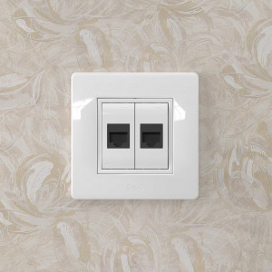 Розетка компьютерная 1-м СП 1мод. Brava RJ45 кат.5E разъем Hyperline бел. 76654B