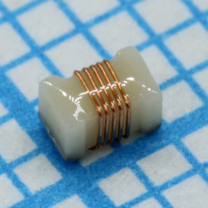 B82498B3270J000, Катушка индуктивности SMD общего назначения проволочная 27нГн ±5% 250МГц 50Q-добротность керамика 600мА 90мОм 0805 лента на катушке