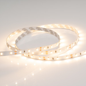 Лента RT 2-5000 12V Warm2700 (2835, 300 LED, PRO) 015702(B), Гибкая лента PRO, светодиоды smd 2835, 60шт/м (300шт на 5м), белая плата 8мм, скотч 3М. Цвет ТЁПЛЫЙ 2600-2800K. Питание 12V, мощность 7.2 Вт/м (36 Вт на 5м), угол 120°, цветопередача CRI>85. Размеры 5000х8x1.5мм. Мин.отрезок 50мм, 3 шт светодиода. Пакет 5