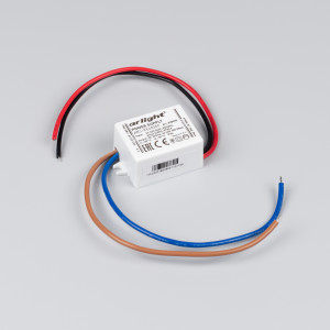 Блок питания ARJ-KE40200 (8W, 200mA, PFC) 028395, Источник тока с гальванической развязкой для светильников и мощных светодиодов. Входное напряжение 220-240 VAC. Выходные параметры: 26-40 В, 200 mА, 8 Вт. Встроенный PFC >0,95. Негерметичный пластиковый корпус IP 20.