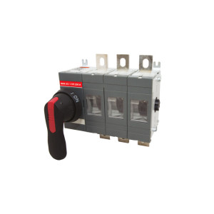 Рубильник ВНК-35-1 3П 250А с установленной фронтальной ручкой управления SQ0744-0003