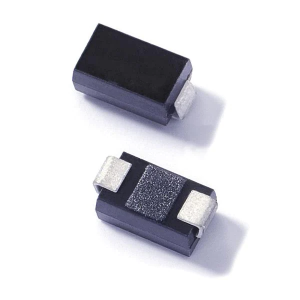 P4SMA8.2CA, Корпус DO214AC, Iимп.макс. 33.06 А, Uраб. 7 В, Uогр.(диап.), min 7.79 В, Uогр.(диап.), max 8.61 В,  400W, 7V V(RWM), DO-214AC, Iут.при Uраб. 400 мкА, Рпик=400 Вт, Тип супрессора двунаправленный, Uогр.(ном.) 8.2 В, Uимп.макс.12.1 В, Р=1 Вт