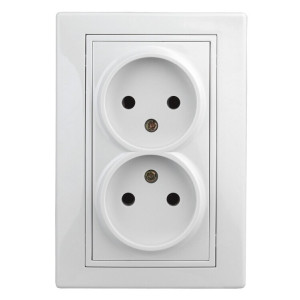 1-204-01 Розетка 2х2P, 16А-250В, IP20, СУ, Plano, белый (10/100/1500) Б0027613