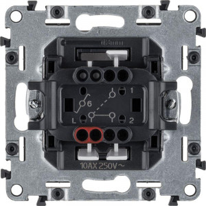 Переключатель 1-кл. СП Valena Life 10А IP20 250В 10 752606