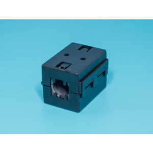 FRS-10C, Ферритовый фильтр внутр.d 10мм, прямоугольный корпус, защелка (CF-100S) 22.3*32.6*10