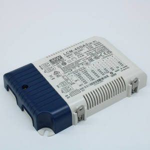 LCM-40DA2, AC-DC, 42Вт, стабилизатор тока, вход 180…295В AC, 47…63Гц /254…417В DC, выход 350…1050мA/2…100В, ККМ, изоляция 3750В AC, в кожухе 123.5х81.5х23мм, -30…+60°С, димминг кнопкой и DALI2