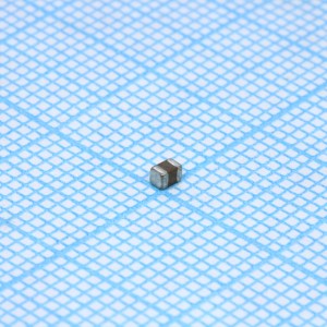 CL21B106KAYQNNE, Керамический ЧИП-конденсатор 0805 X7R 10мкФ ±10% 25В