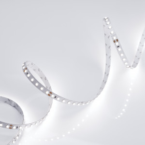 Лента RT 2-5000 24V White6000 2x (5060, 300 LED, LUX) 008829, Гибкая лента LUX, светодиоды smd 5060, 60шт/м (300шт на 5м), белая плата 10мм, скотч 3М. Цвет БЕЛЫЙ 5800-6500K. Питание 24V, мощность 14.4 Вт/м (72 Вт на 5м), угол 120°, цветопередача CRI>85. Размеры 5000х10x2.2мм. Мин.отрезок 100мм, 6 светодиодов. Цена з