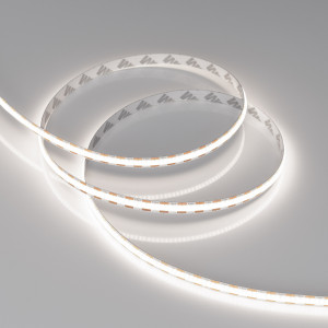 Лента COB-X400-8mm 12V White6000 (9 W/m, IP20, CSP, 2.5m) 039043, Светодиодная лента COB-X400, открытая IP20. Светодиоды CSP, 400 шт/м (1000 шт на 2.5 м), белая плата, ширина 8 мм, скотч 3М. Цвет БЕЛЫЙ 6000K, цветопередача CRI>90, угол 170°. Питание 12 В, мощность 9 Вт/м (22.5 Вт на 2.5 м). Размеры 2500х8х2 мм. Мин.отре