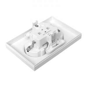 Механизм розетки двойной, 16А, с заземлением, со шторками, с рамкой, белый Эпика EKF UP1-SOW-211