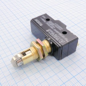 Z-15GQ21-B          15A/250VAC, Микропереключатель ролик поперёк, крепление под винт 15A, 250В