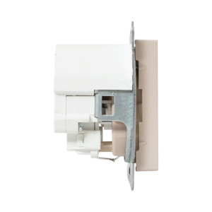 Механизм розетки с USB-C - 2шт, 16А, с заземлением, со шторками, кремовый Эпика EKF UP1-SOI-111-2USBC