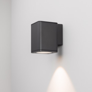 Светильник LGD-EVO-WALL-S100x100-12W Warm3000 (GR, 44 deg, 230V) 046193, Накладной настенный светильник 12Вт, серый алюминиевый корпус, оптическое закаленное стекло. Цвет ТЕПЛЫЙ БЕЛЫЙ 3000K, св.поток 910лм, CRI(Ra)>80, угол 44°, свет вверх или вниз. Размер ВхШхГ 138x100x132 мм. IP54. Питание AC230V, 12Вт, встроенный драйвер.