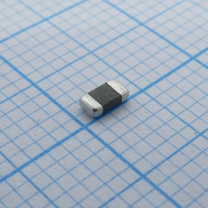 VC120626D580DP, SMD варистор 1206 18Vac/26Vdc 120A 34.5V(1mA), 0.008Вт лента в катушке