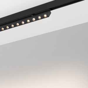 Светильник MAG-DOTS-FOLD-25-S600-18W Day4000 (BK, 30 deg, 24V) 034222, Светильник поворотный для магнитных треков шириной 25мм, 18Вт. Цвет свечения ДНЕВНОЙ 4000K, световой поток 1150 лм, угол 30°, CRI>90. Корпус прямоугольный, металл, цвет черный, IP20. Размеры LxWxH 604x20x46мм. Входное напряжение DC24V, мощность 18Вт.