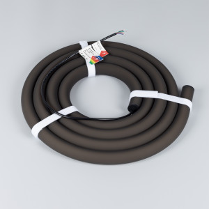 Лента герметичная MOONLIGHT-BLACK-TOP-G280-D25mm 24V RGB 360deg (14.4 W/m, IP65, 3m, wire x1) 047040, Гибкая герметичная лента (неон серии MOONLIGHT BLACK) чёрного цвета, сечение 25х25 мм. Светодиоды SMD 3838 280 шт/м. Цвет свечения RGB, угол излучения 360°. Мощность 14.4 Вт/м, питание 24 В. Класс пылевлагозащиты IP65. Размеры 5000х25х25 мм. Без резки